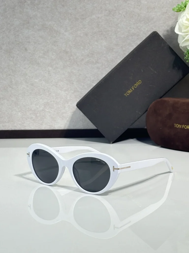 Tom Ford FT1171 Round Sunglasses – Wholesale Optical Frames Supplier