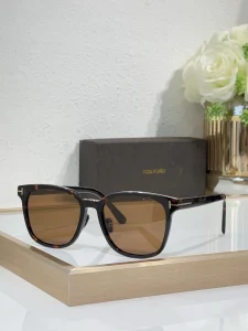 Wholesale Tom Ford TF1136 Paul Sunglasses | B2B Optical Distributor