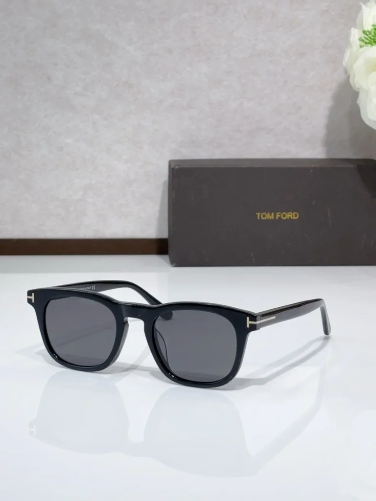 Tom Ford TF5870 Oversized Sunglasses Women for Wholesale | Optical Store Supplier