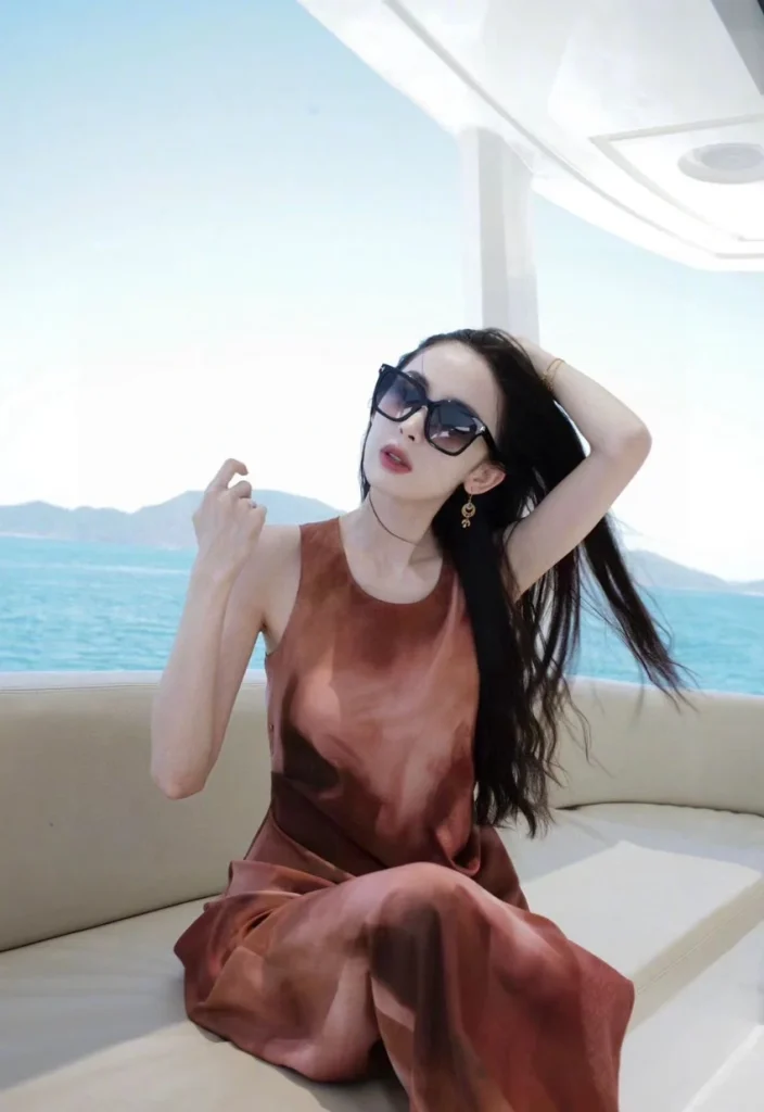 Tom Ford TF892 Bronson Sunglasses for Wholesale | Optical Store Supplier