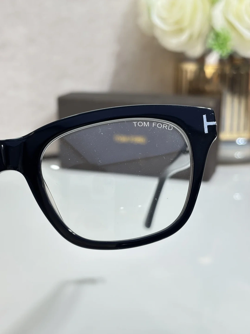 Wholesale Tom Ford FT0237 Optical Glasses – Tom Ford Women’s Eyeglasses | Retail Optical Partner