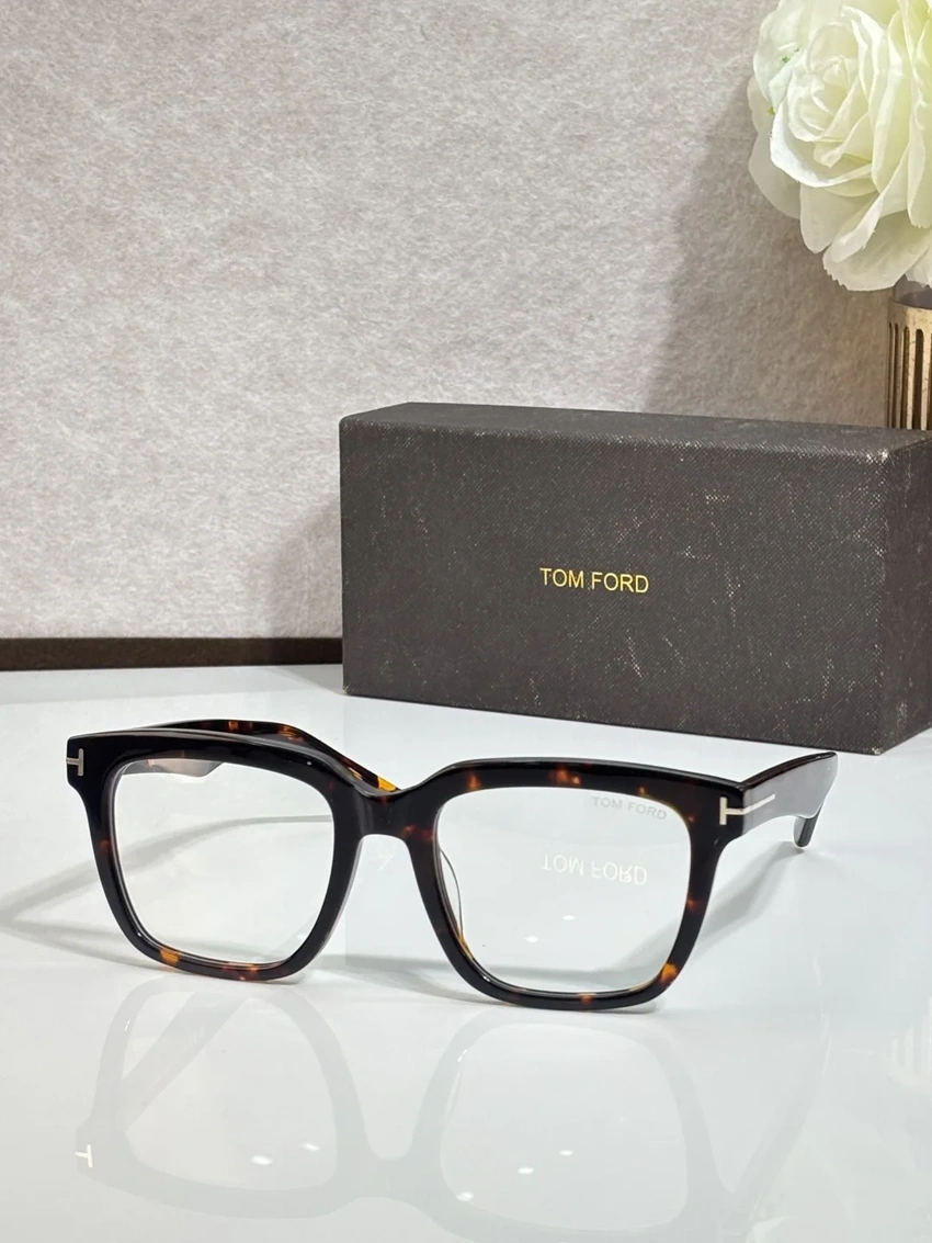 High-Quality Tom Ford FT0646 Optical Glasses – Tom Ford Designer Glasses | B2B Optical Supplier