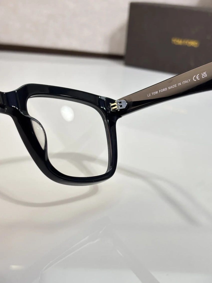 Elite Tom Ford FT0646 Optical Glasses – Tom Ford Oversized Eyeglasses | Bulk Distributor