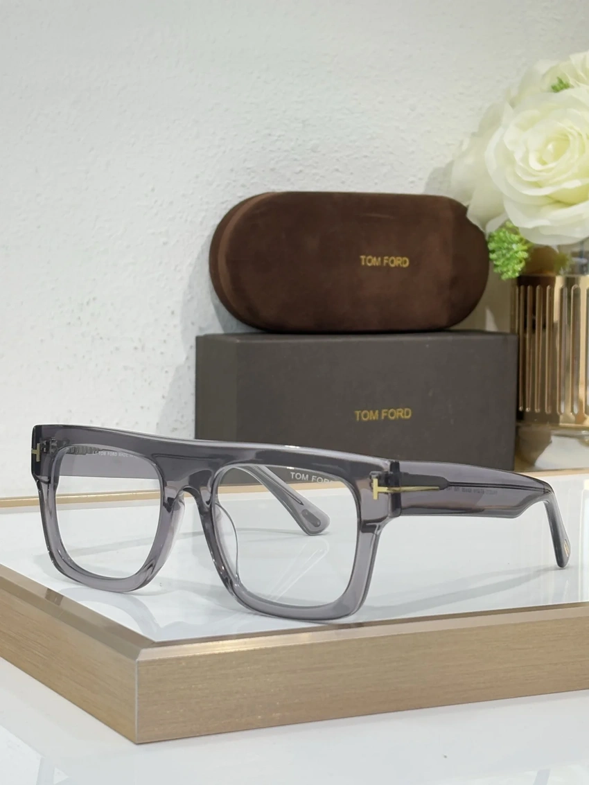 Professional Tom Ford FT0711 Optical Glasses – Tom Ford Tortoise Shell Eyeglasses | Bulk Distributor
