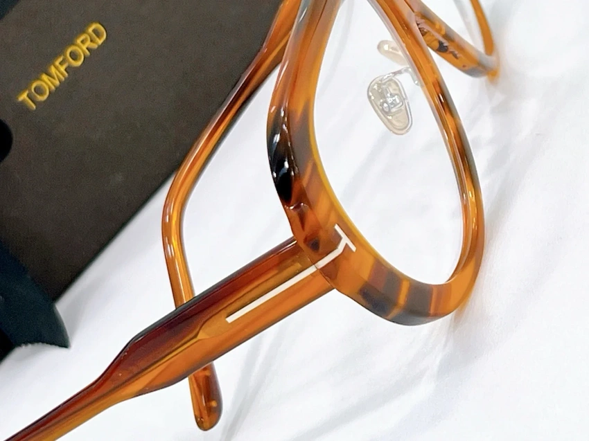 Designer Tom Ford FT0836 Eyewear – Tom Ford Glasses Clear | Bulk Distributor