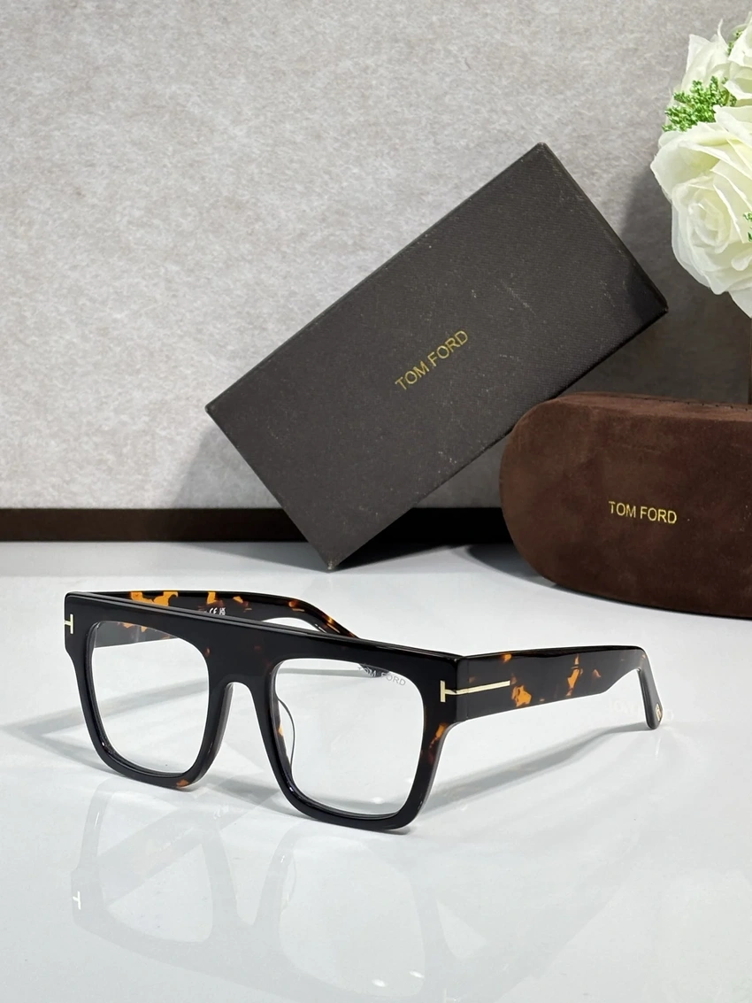 Wholesale Tom Ford FT0847 Spectacle Frames – Tom Ford Eyeglasses Frames | Optical Store Supply