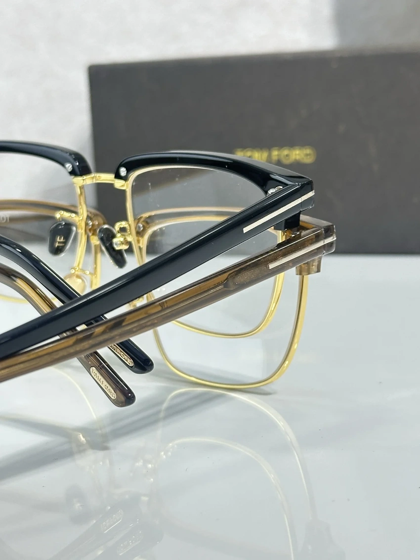 Premium Tom Ford FT0997 Spectacle Frames – Tom Ford Purple Eyeglasses | B2B Optical Supplier