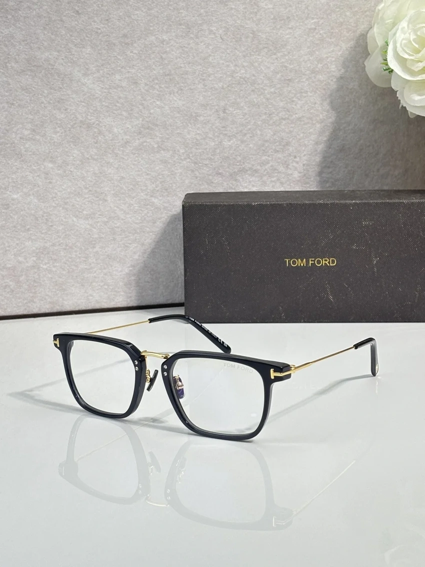 Premium Tom Ford FT1042 Eyeglasses – Tom Ford Eye Glasses | Retail Optical Partner