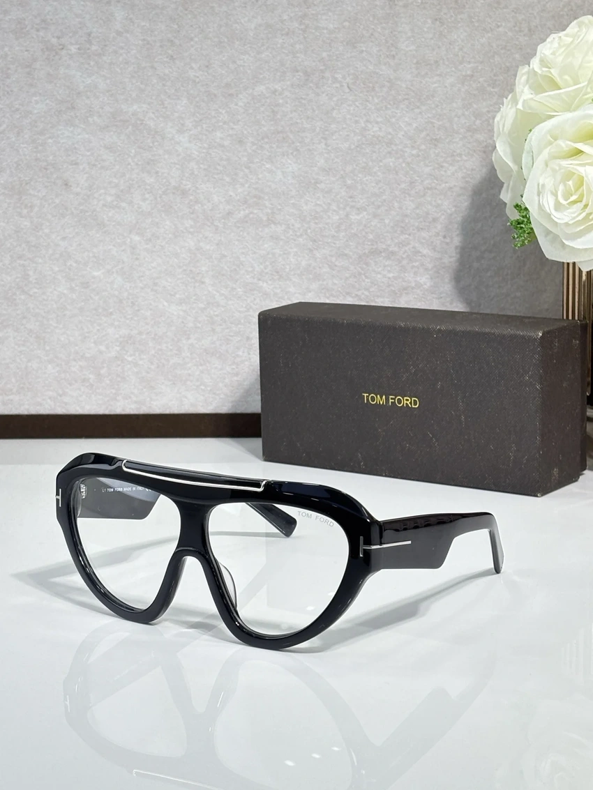 Authentic Tom Ford FT1094 Optical Glasses – Tom Ford Butterfly Glasses | Bulk Distributor