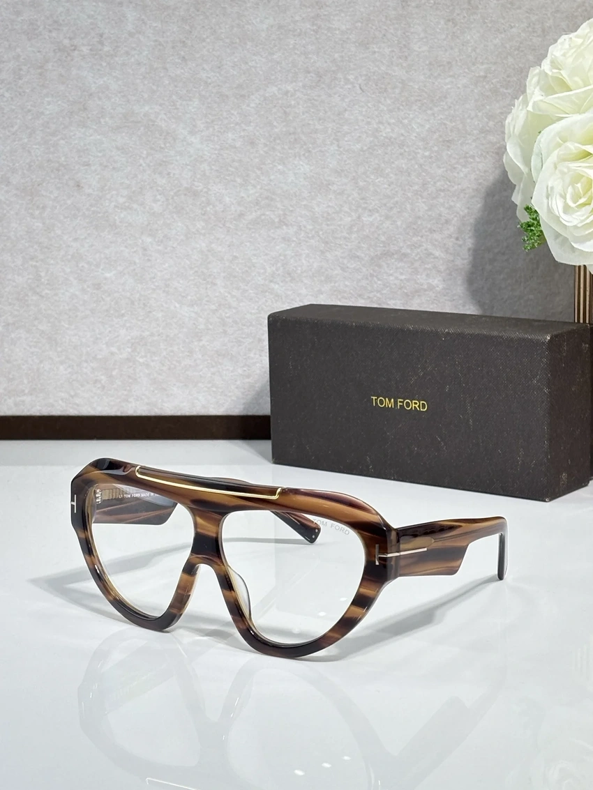 Authentic Tom Ford FT1094 Optical Glasses – Tom Ford Butterfly Glasses | Bulk Distributor