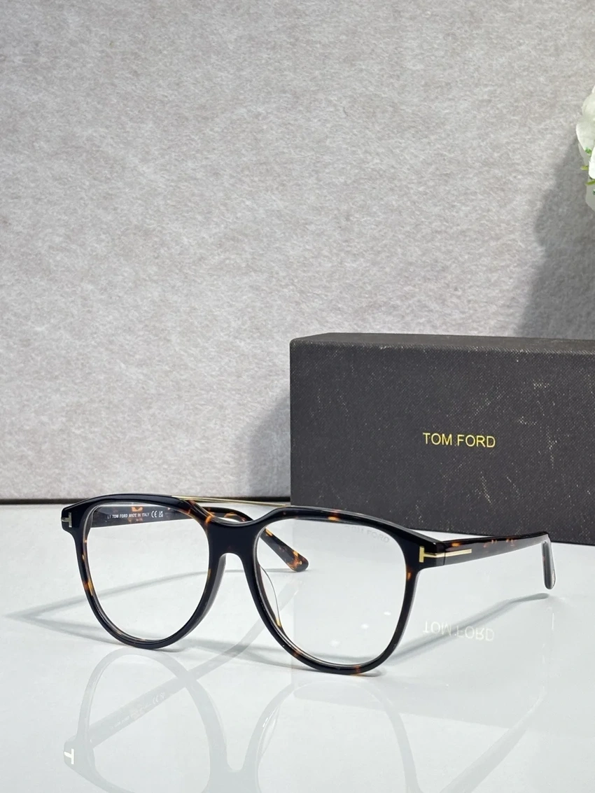 High-Quality Tom Ford FT1098 Spectacle Frames – Tom Ford Reading Glasses Womens | Bulk Distributor