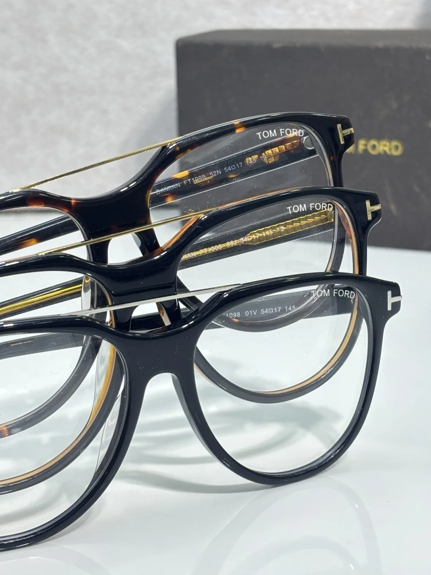 High-Quality Tom Ford FT1098 Eyewear – Tom Ford Glasses For Men | Bulk Distributor
