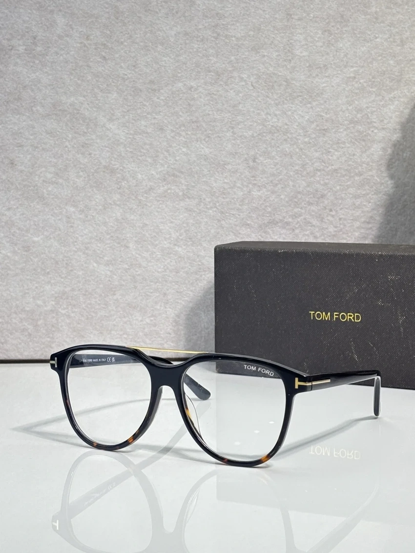 High-Quality Tom Ford FT1098 Spectacle Frames – Tom Ford Reading Glasses Womens | Bulk Distributor
