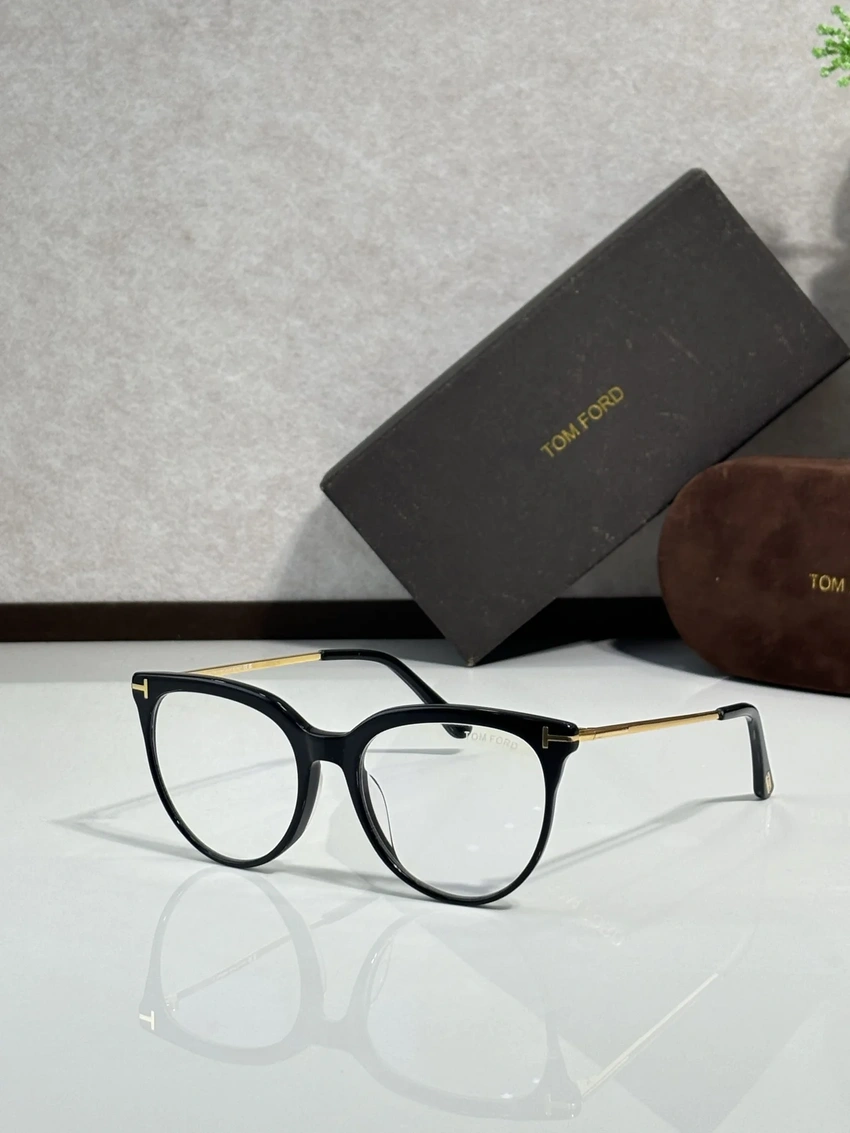 Premium Tom Ford FT1121 Spectacle Frames – Men Glasses Tom Ford | Trade Eyewear Distributor