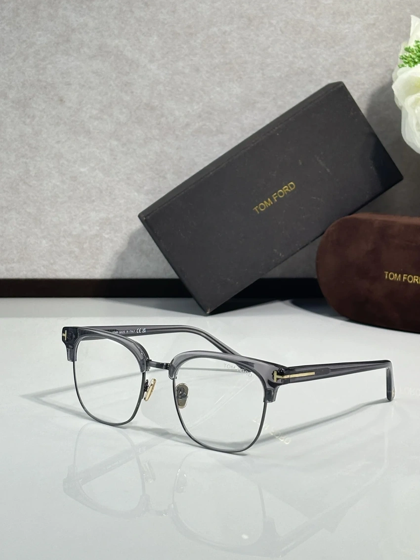 Authentic Tom Ford FT1165 Optical Glasses – Tom Ford Men Glasses | Bulk Distributor