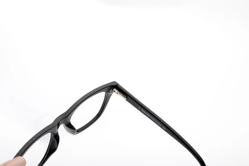 Designer Tom Ford FT520-B Optical Frames – Tom Ford Reading Glasses Men | Retail Optical Partner