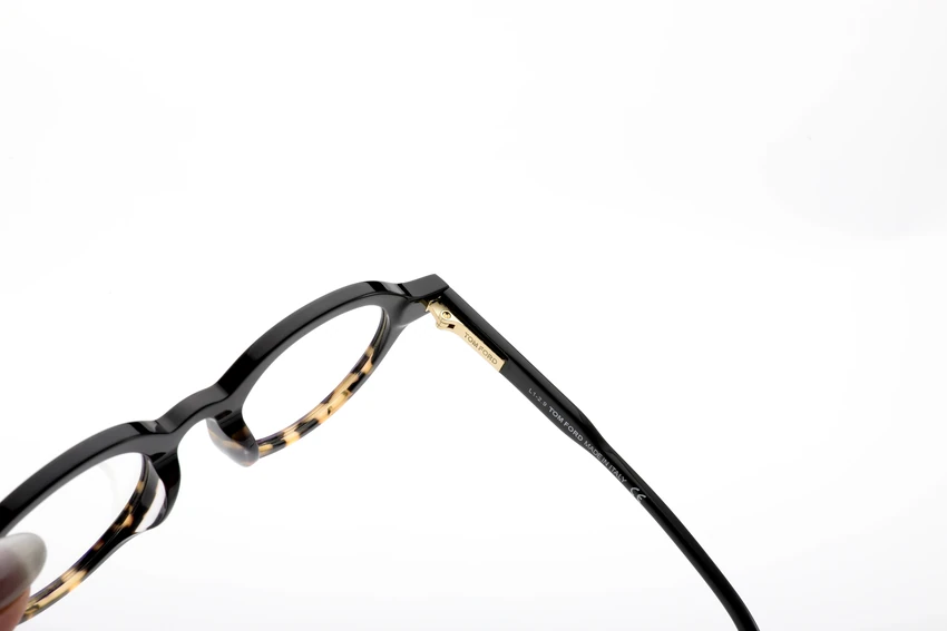 Luxury Tom Ford FT5664-B Eyewear – Eyeglass Frames Tom Ford | Wholesale Distributor