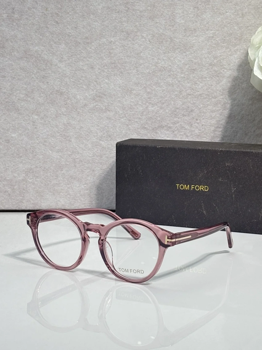 High-Quality Tom Ford FT5887 Spectacle Frames – Tom Ford Glasses Clear | Trade Eyewear Distributor