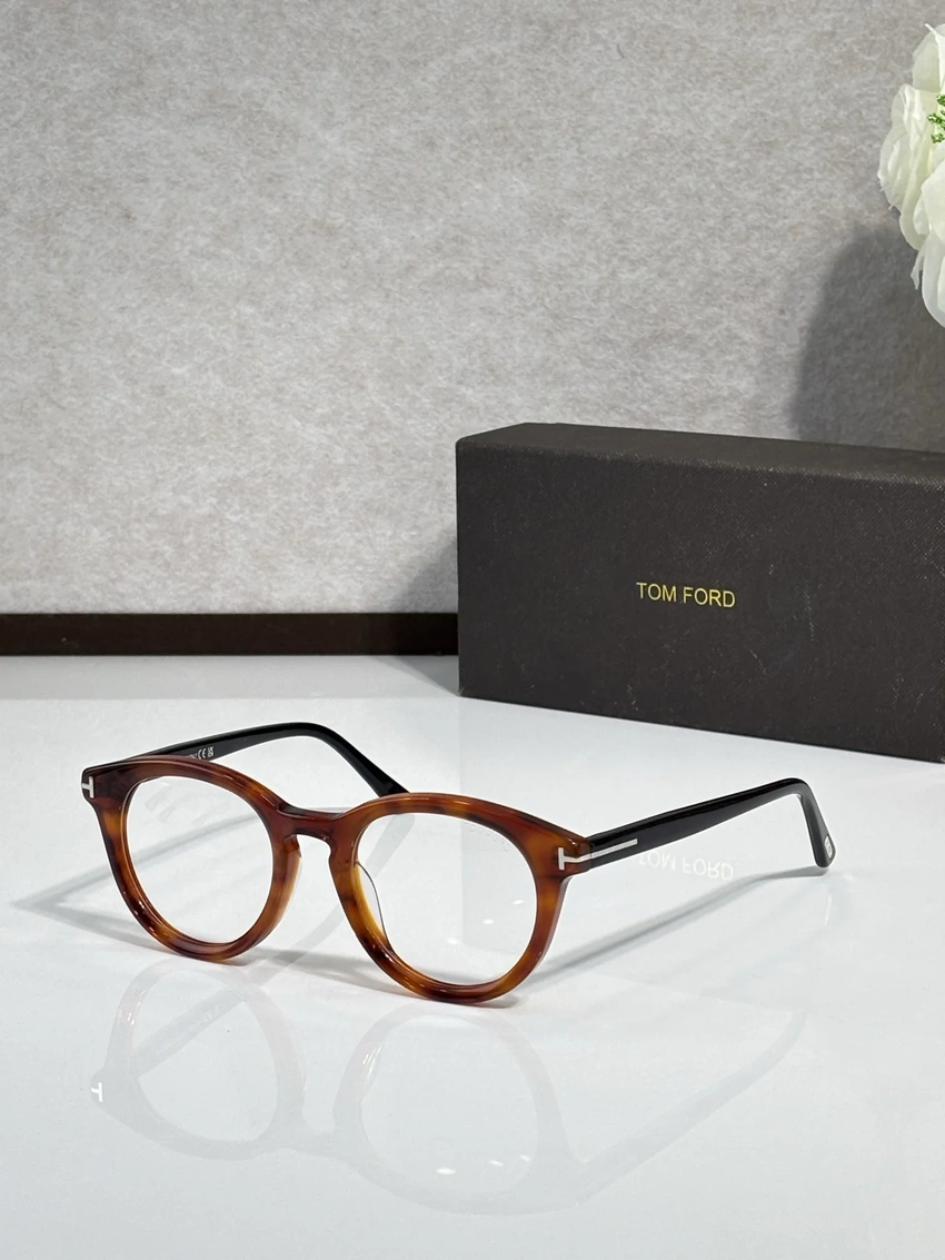 High-Quality Tom Ford FT5940 Spectacle Frames – Tom Ford Blue Block Glasses | Retail Optical Partner