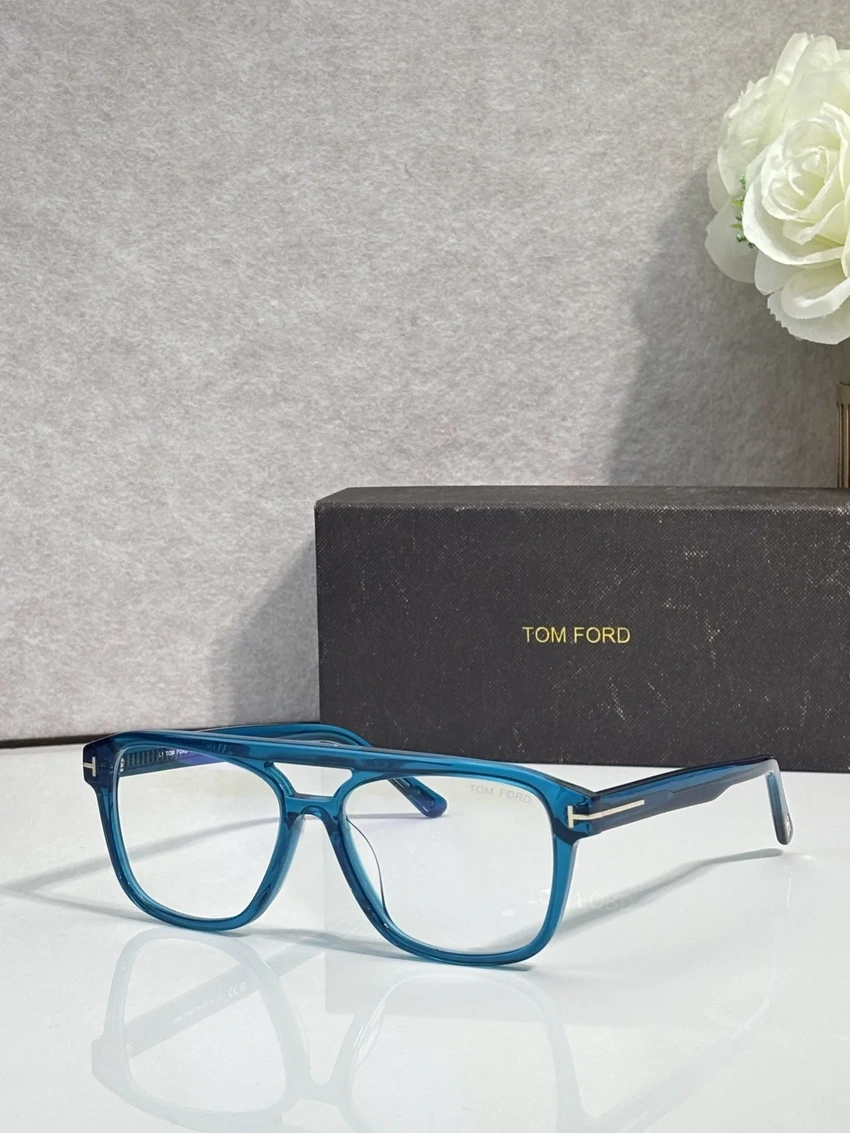 Wholesale Tom Ford FT6024 Eyeglasses – Men’s Tom Ford Reading Glasses | B2B Optical Supplier