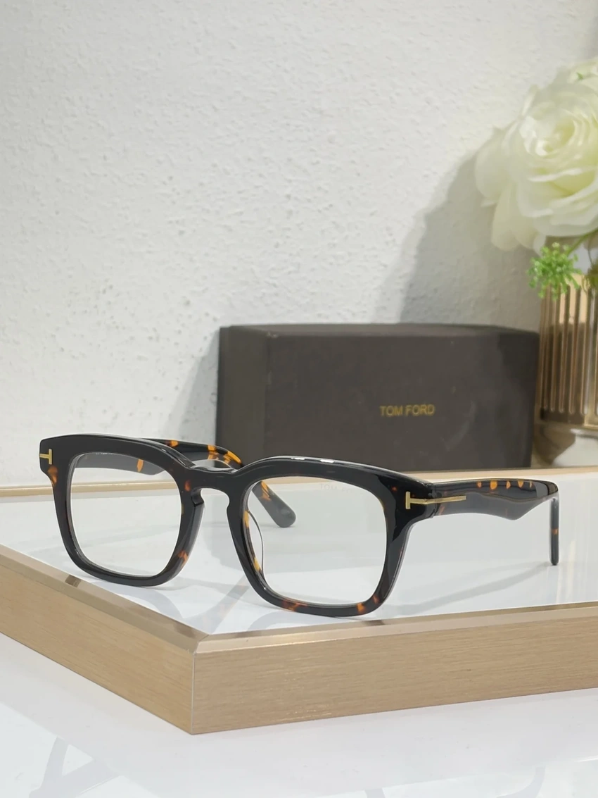 High-Quality Tom Ford FT6025 Optical Frames – Tom Ford Eyeglass Frames For Men | Wholesale Distributor