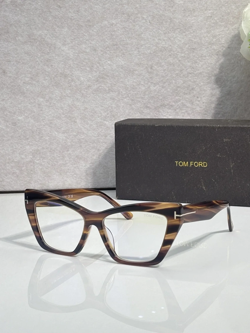 Elite Tom Ford FT6026 Eyewear – Round Tom Ford Eyeglasses | Optical Store Supply