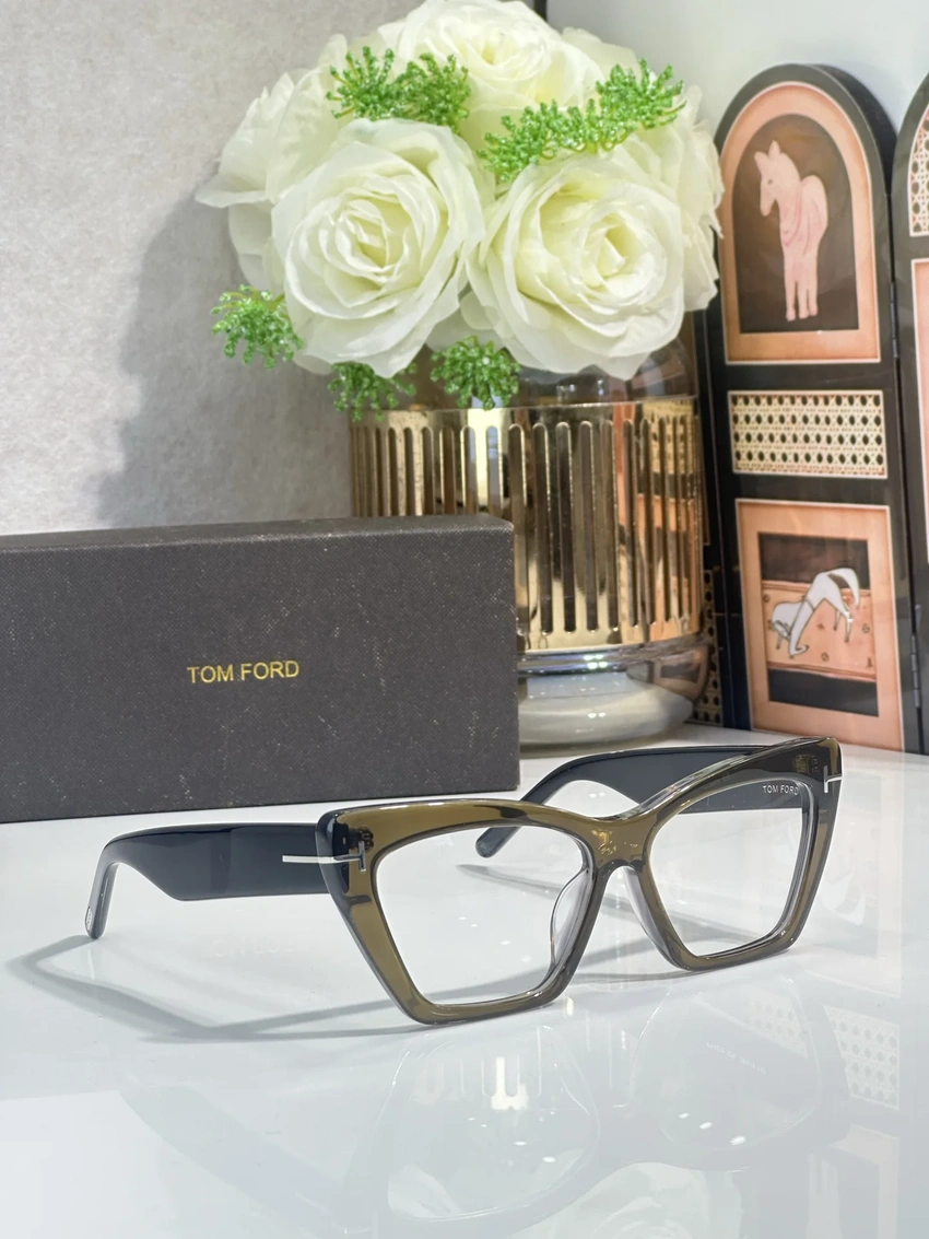 Professional Tom Ford FT6026 Spectacle Frames – Tom Ford Reading Glasses Womens | B2B Optical Supplier