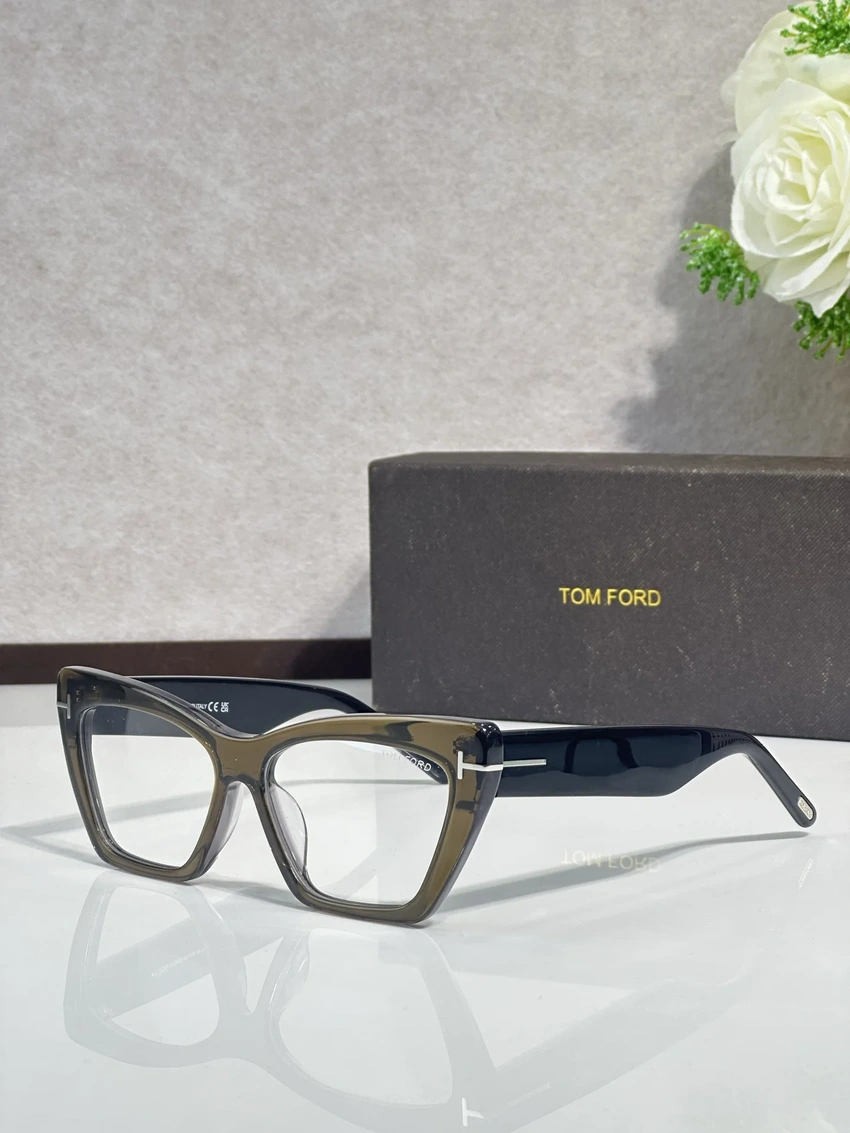 Wholesale Tom Ford FT6026 Optical Glasses – Tom Ford Havana Glasses | Bulk Distributor