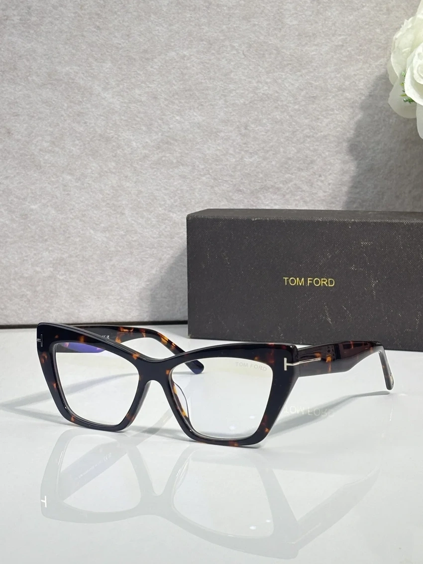 Wholesale Tom Ford FT6026 Eyewear – Tom Ford Glasses Men Frames | Trade Eyewear Distributor
