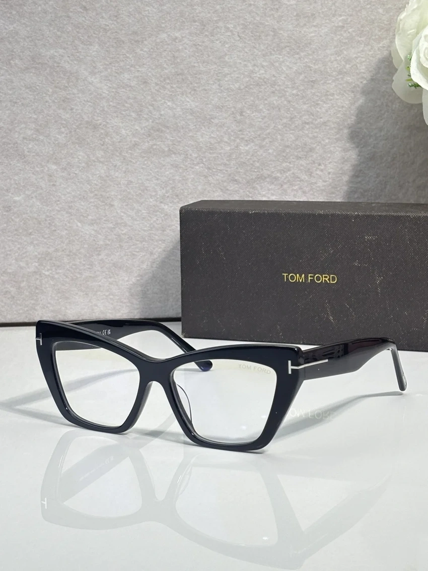 Wholesale Tom Ford FT6026 Spectacle Frames – Tom Ford Eyeglass Frames Men | Retail Optical Partner
