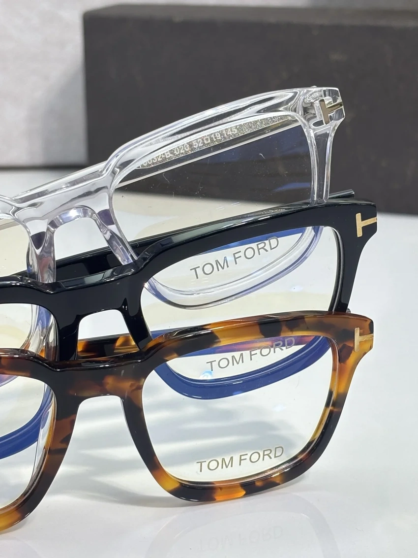 Designer Tom Ford FT6032 Spectacle Frames – Tom Ford Eyeglasses Price | Bulk Distributor
