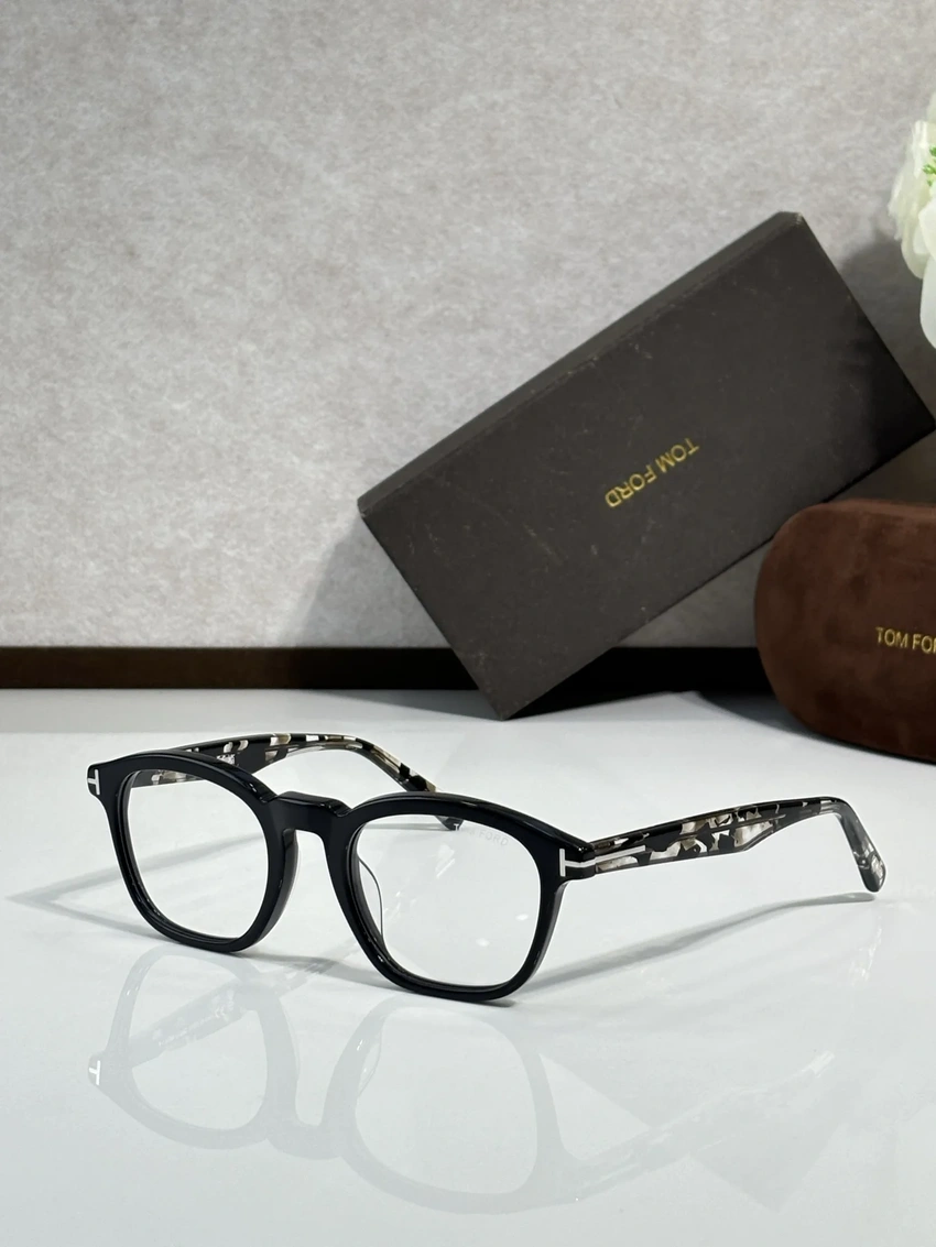 Professional Tom Ford FT6033 Spectacle Frames – Men Glasses Tom Ford | Optical Store Supply