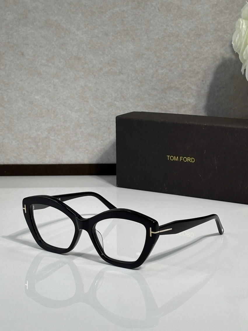 High-Quality Tom Ford FT6044 Optical Frames – Tom Ford Prescription Glasses Men | Bulk Distributor