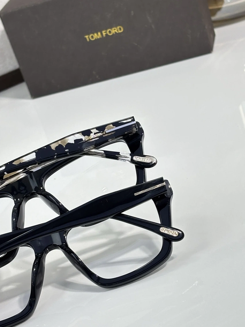 High-Quality Tom Ford FT6059 Optical Frames – Pink Tom Ford Glasses | Trade Eyewear Distributor