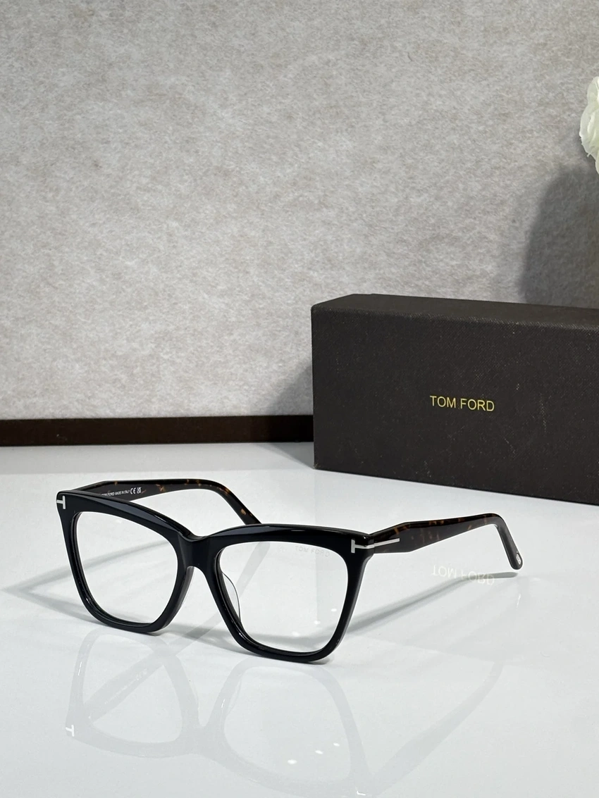 Authentic Tom Ford FT6064 Eyeglasses – Tom Ford Womens Frames | B2B Optical Supplier