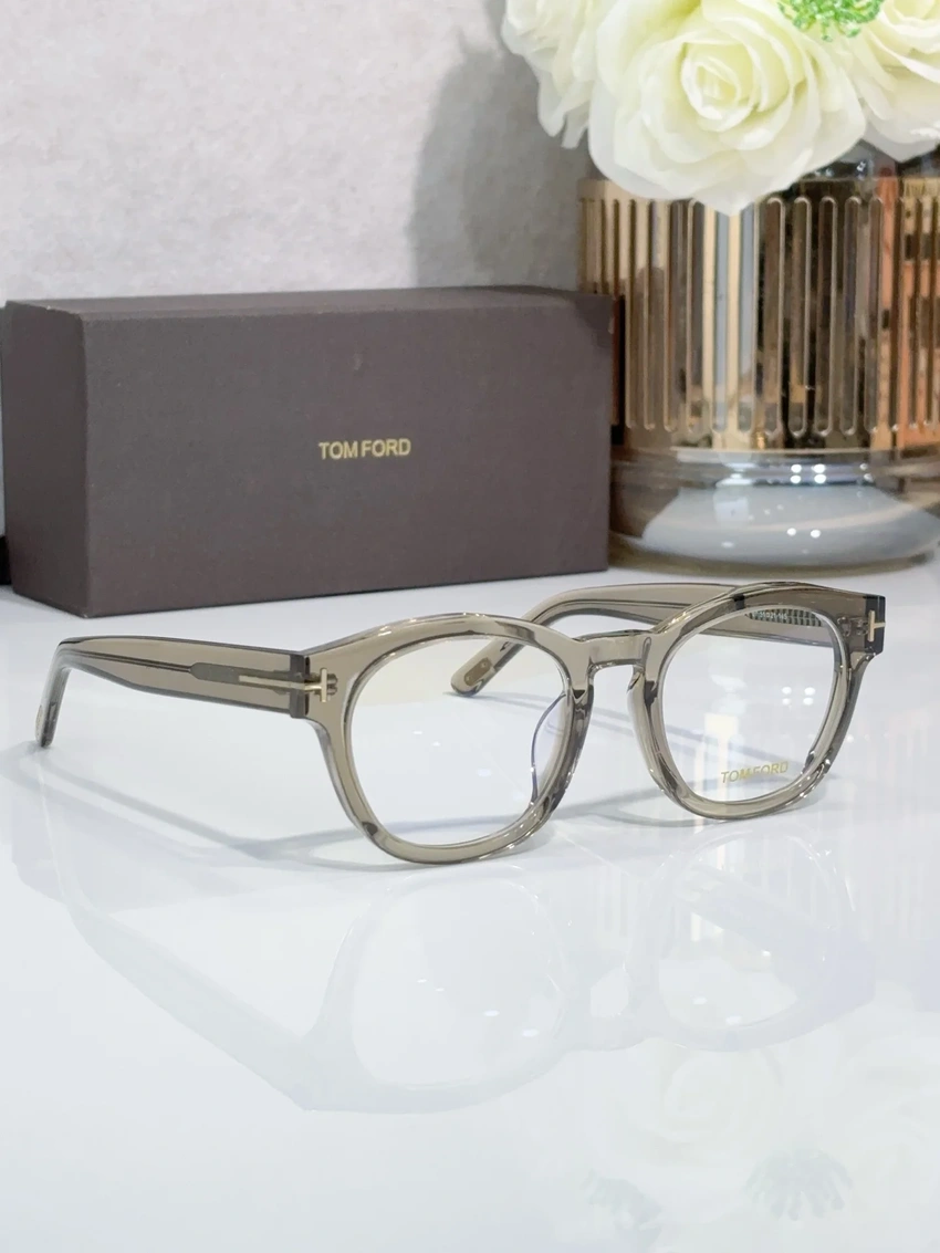 Premium Tom Ford TF0590 Eyewear – Celebrities Wearing Tom Ford Glasses | Wholesale Optician Supply