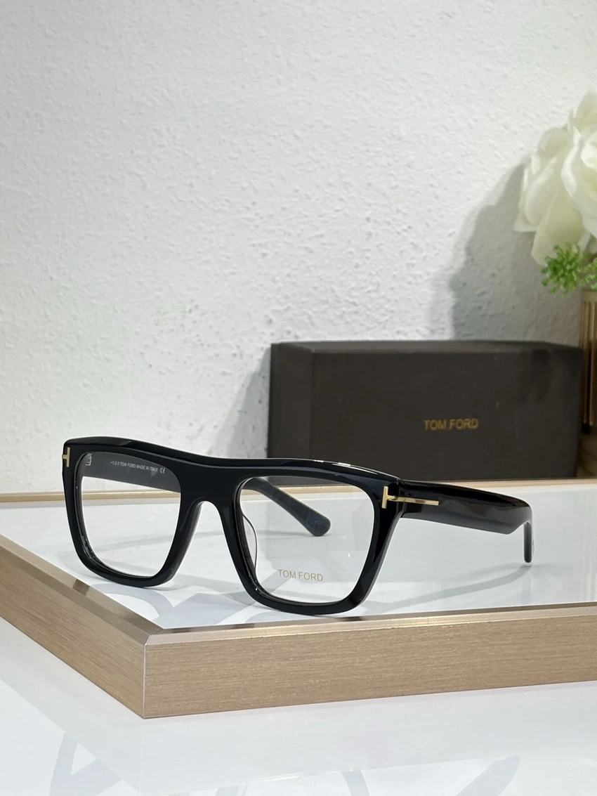Authentic Tom Ford TF1077 Spectacle Frames – Red Tom Ford Glasses | Bulk Distributor