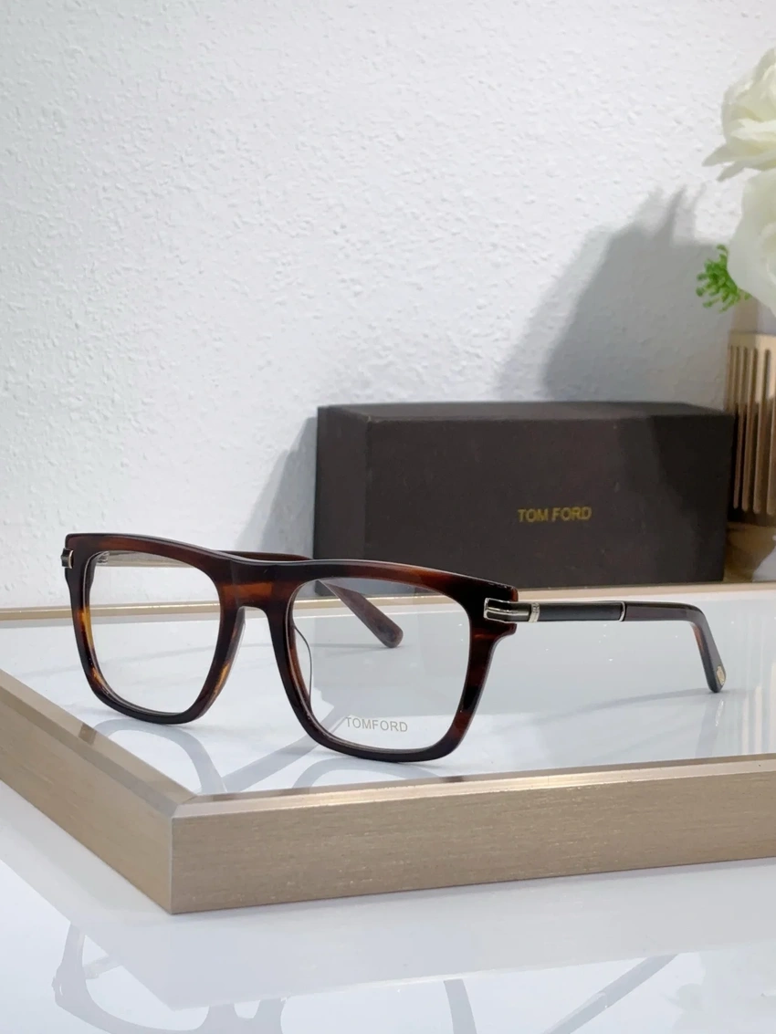 Designer Tom Ford TF1185 Optical Frames – Tom Ford Glasses Frames For Men | Bulk Distributor