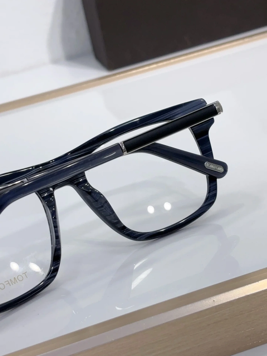 Designer Tom Ford TF1185 Optical Frames – Tom Ford Glasses Frames For Men | Bulk Distributor