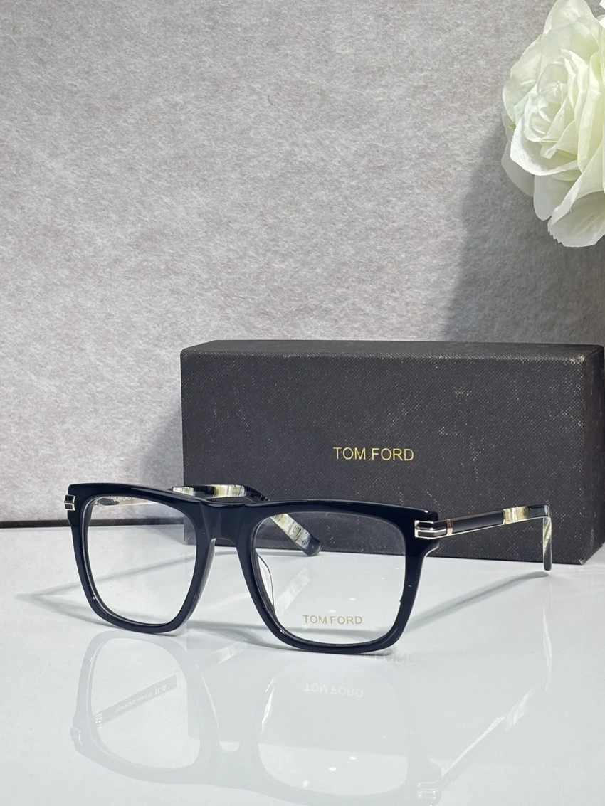 Authentic Tom Ford TF1187 Eyeglasses – Tom Ford Female Glasses | Bulk Distributor