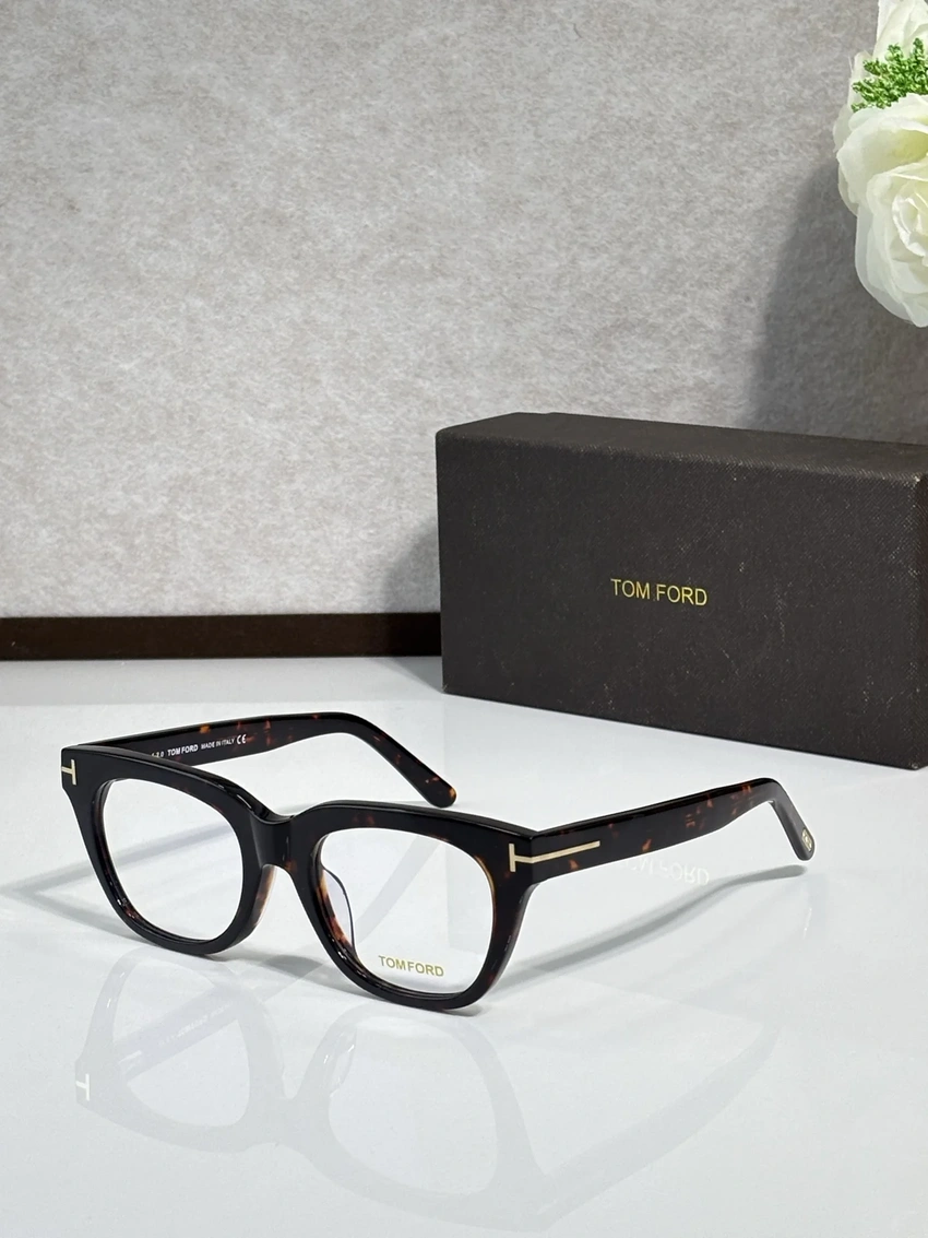 Elite Tom Ford TF237 Eyewear – Tom Ford Asian Fitting Glasses | Trade Eyewear Distributor