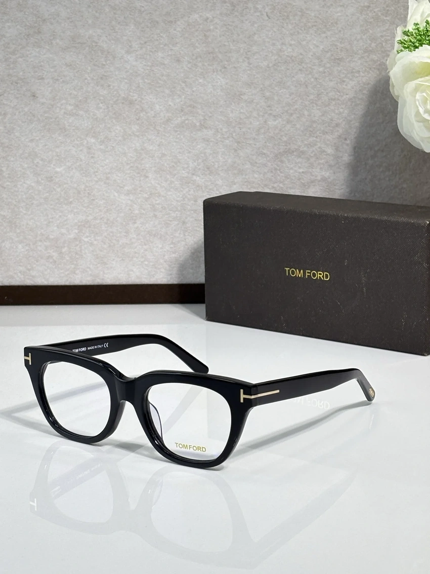 Luxury Tom Ford TF237 Eyewear – Tom Ford Glasses Case | Wholesale Distributor