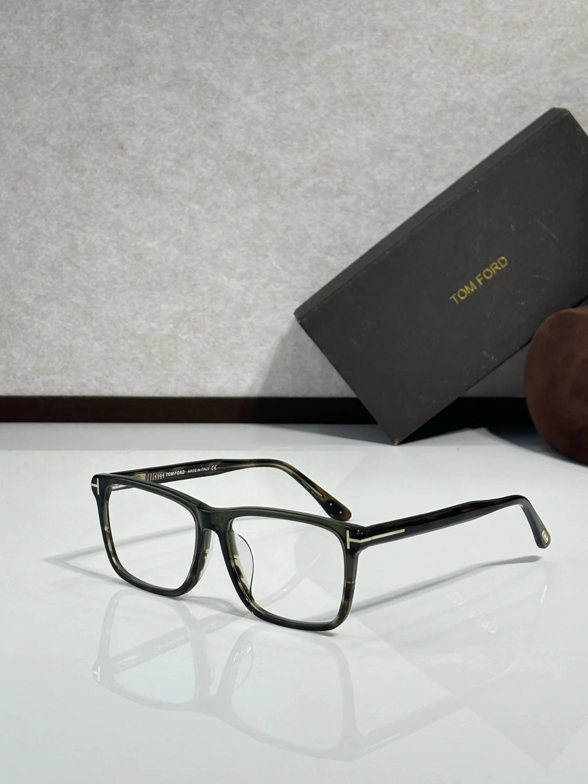 Premium Tom Ford TF5407 Eyewear – Clear Tom Ford Eyeglasses | Bulk Distributor