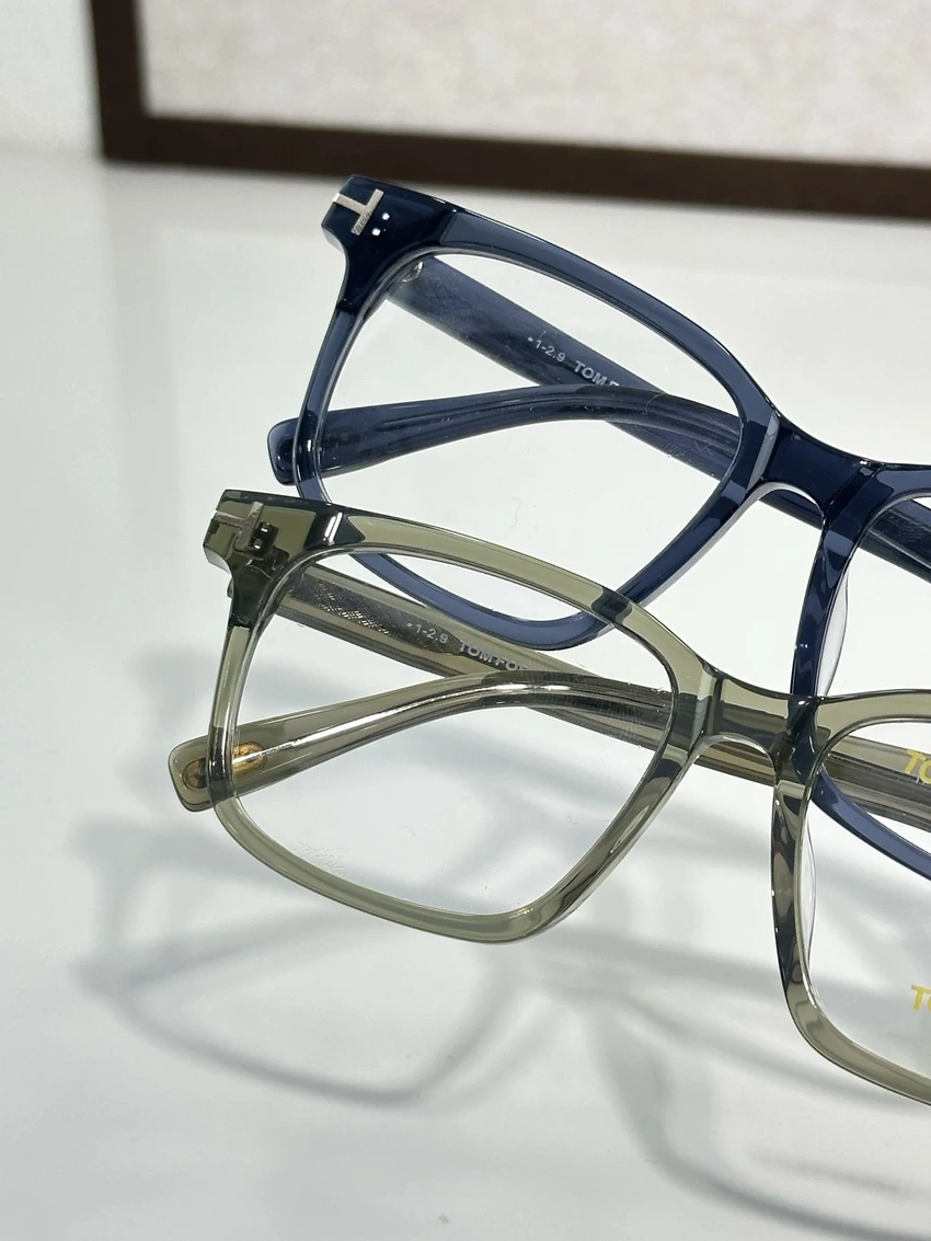 Authentic Tom Ford TF5661 Eyeglasses – Tom Ford Rimless Glasses | Bulk Distributor