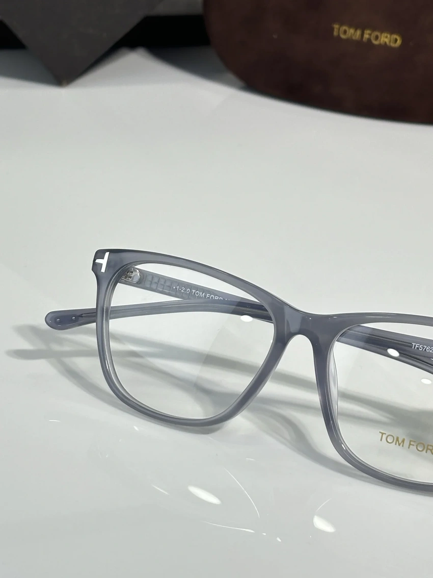 Authentic Tom Ford TF5762 Eyewear – Replica Tom Ford Eyeglasses | Bulk Distributor