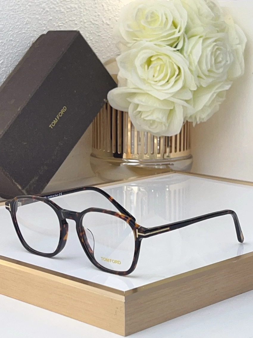 Authentic Tom Ford TF5804 Eyewear – Tom Ford Green Glasses | Retail Optical Partner