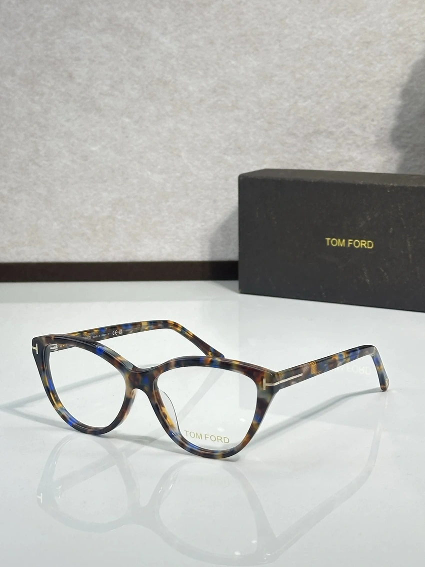 Premium Tom Ford TF5807 Spectacle Frames – Tom Ford Glasses Frames | B2B Optical Supplier