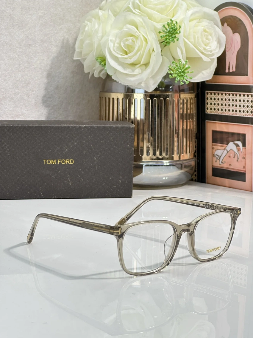 Designer Tom Ford TF5831 Spectacle Frames – Aviator Glasses Tom Ford | Bulk Distributor