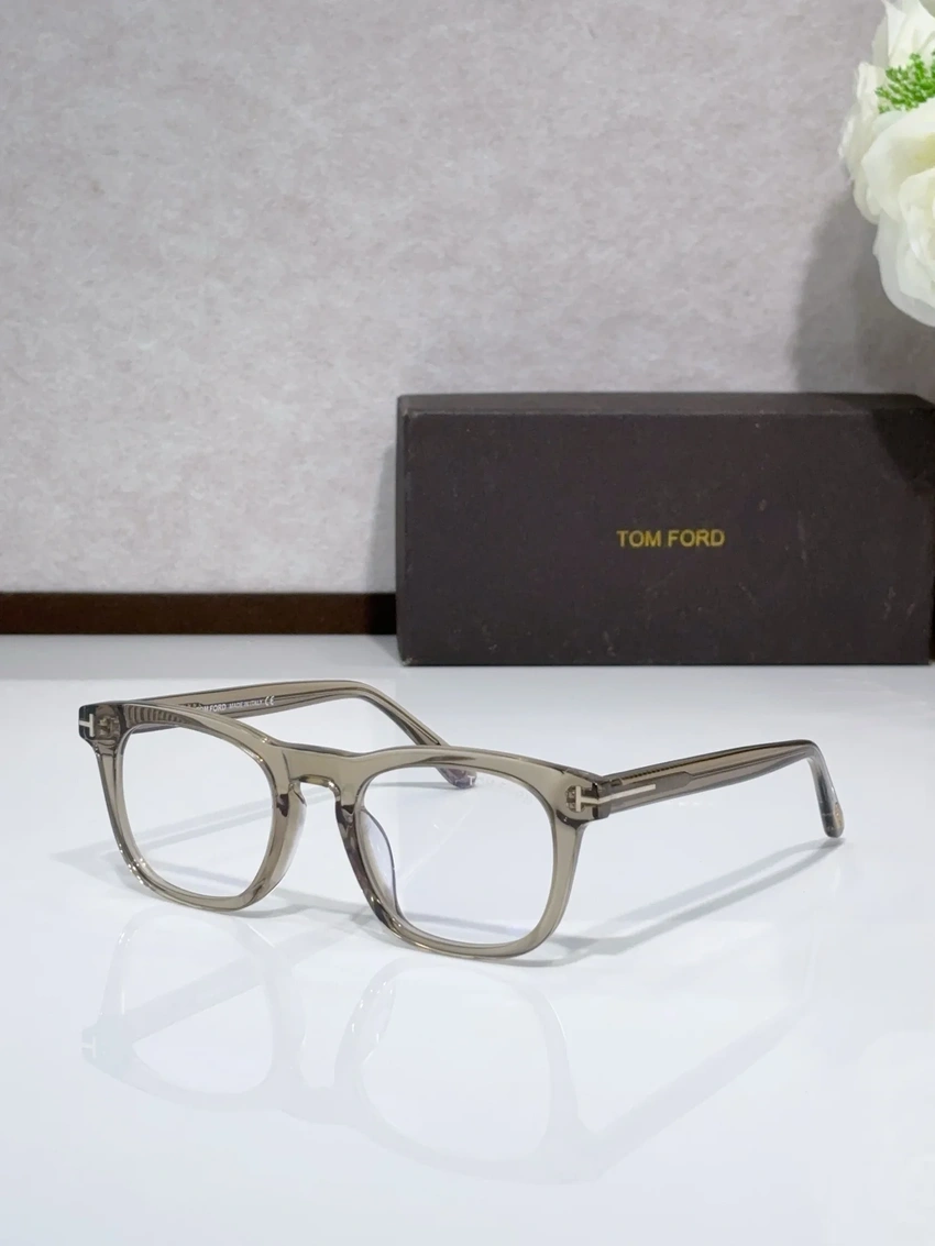 Designer Tom Ford TF5870 Prescription Frames – Tom Ford Gold Eyeglasses | Retail Optical Partner