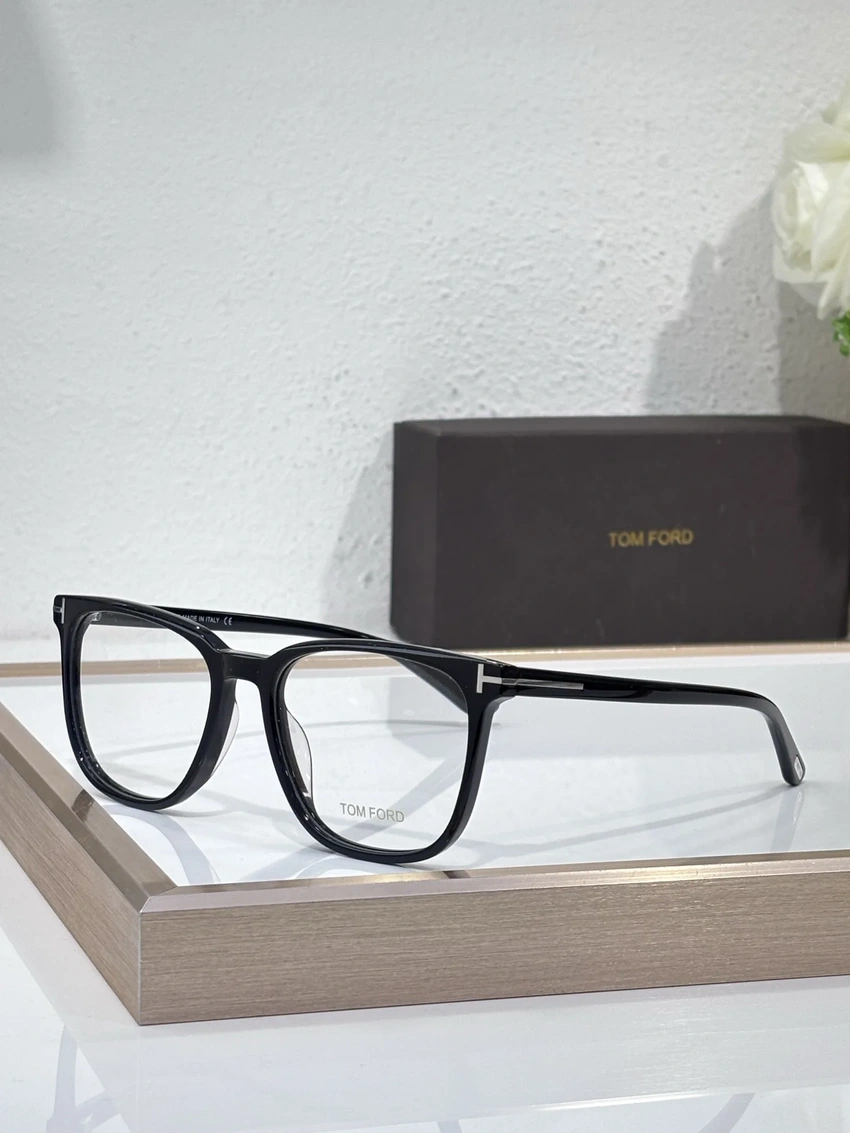Authentic Tom Ford TF5929 Optical Glasses – Tom Ford Rimless Eyeglasses | Bulk Distributor